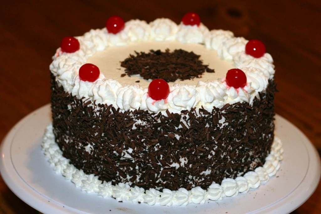 Resep Black Forest Klasik Cake Cokelat Istimewa Resepkoki.co